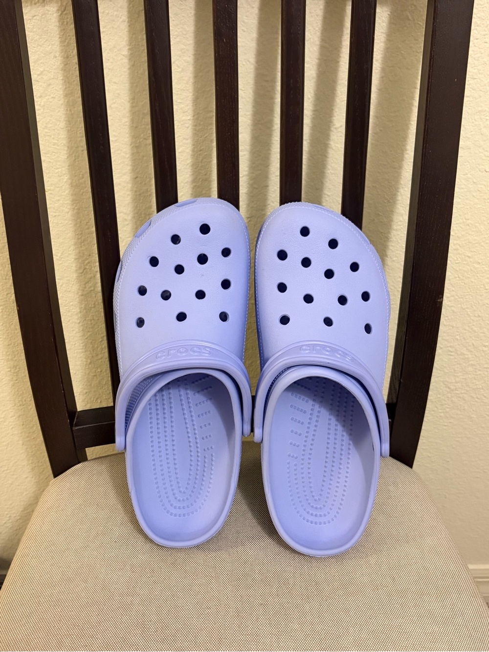 Crocs Classic Clogs Women’s Size 11 Lavender – Like New